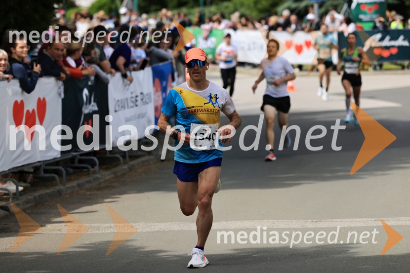 43. Maraton Treh src - tek