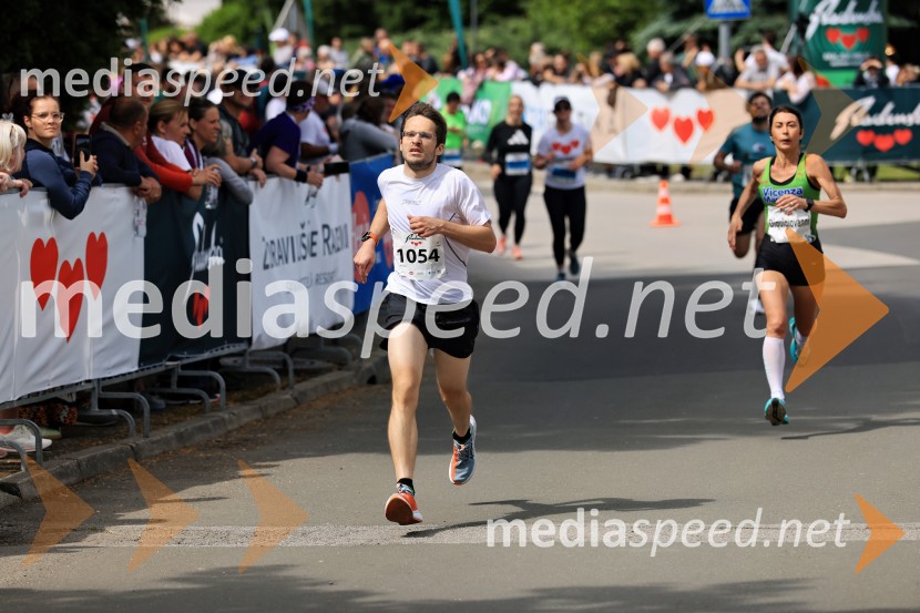 43. Maraton Treh src - tek