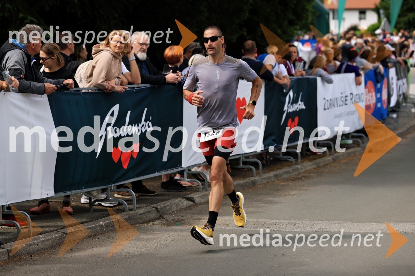 43. Maraton Treh src - tek