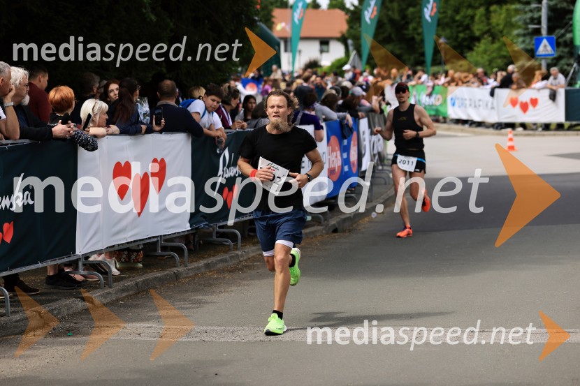 43. Maraton Treh src - tek