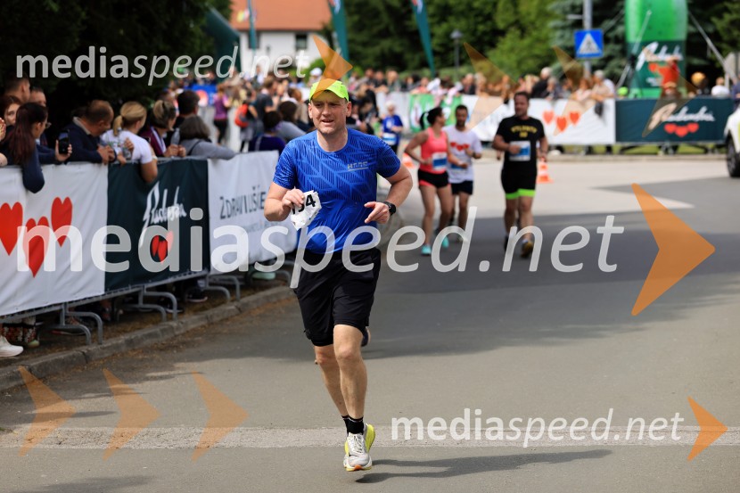 43. Maraton Treh src - tek