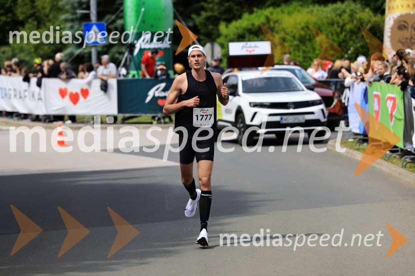 43. Maraton Treh src - tek