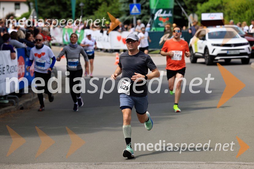43. Maraton Treh src - tek