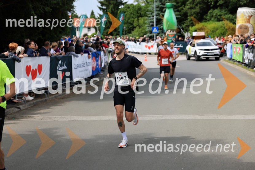 43. Maraton Treh src - tek