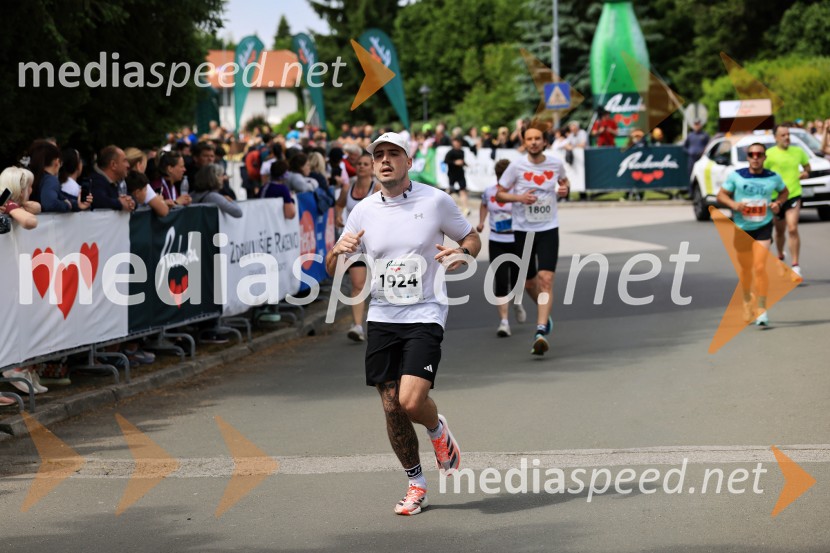 43. Maraton Treh src - tek