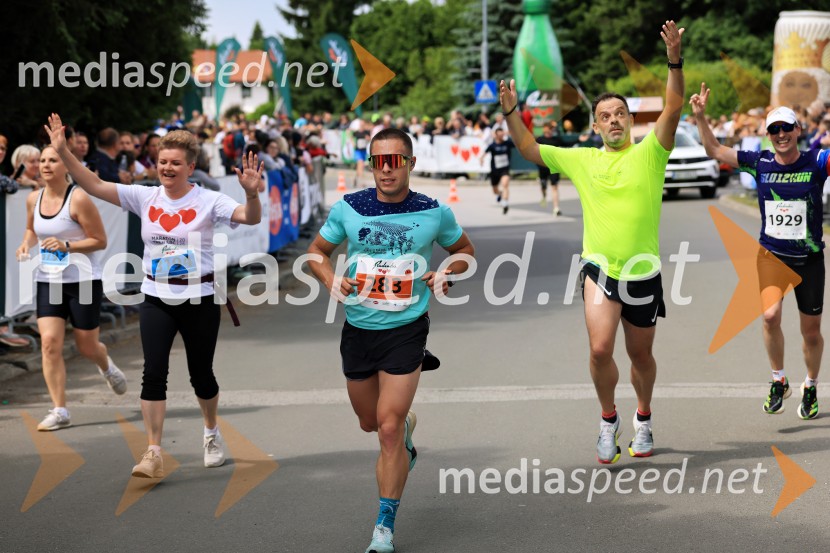 43. Maraton Treh src - tek