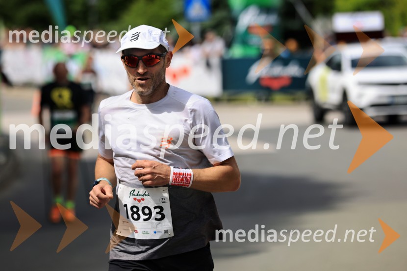 43. Maraton Treh src - tek