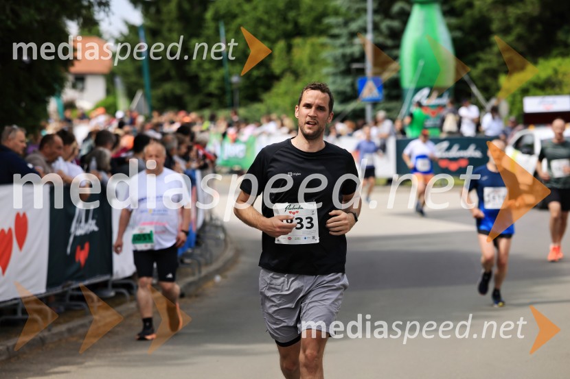 43. Maraton Treh src - tek