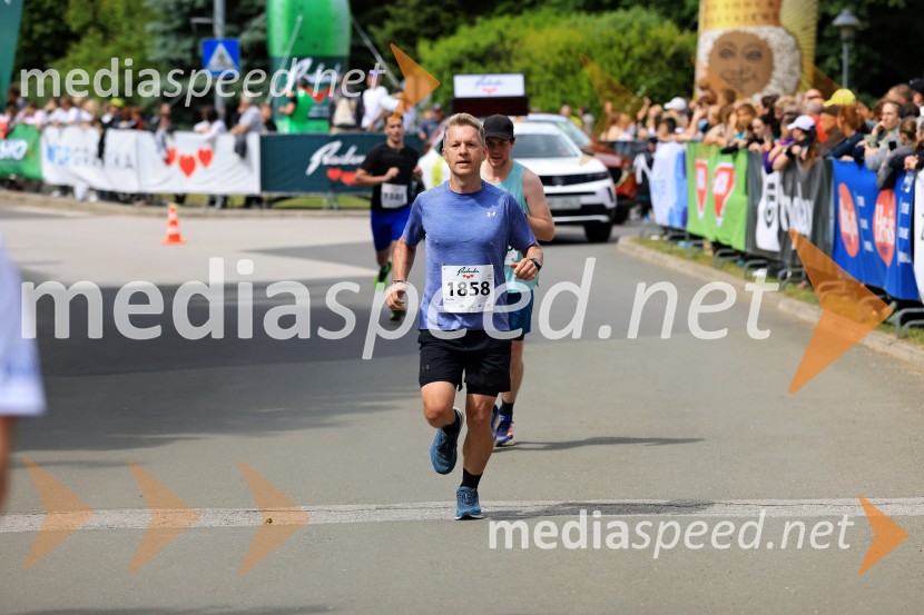 43. Maraton Treh src - tek