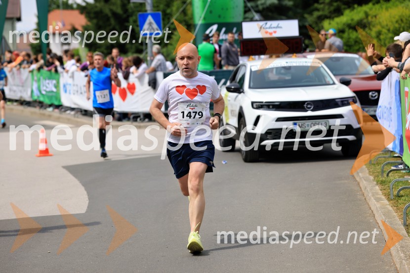 43. Maraton Treh src - tek