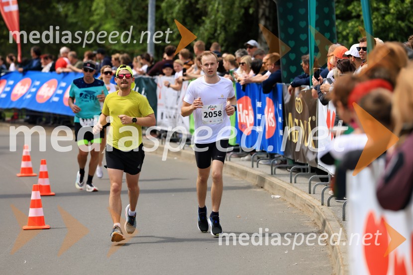 43. Maraton Treh src - tek