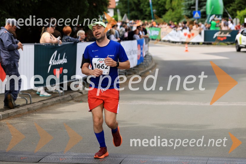 43. Maraton Treh src - tek