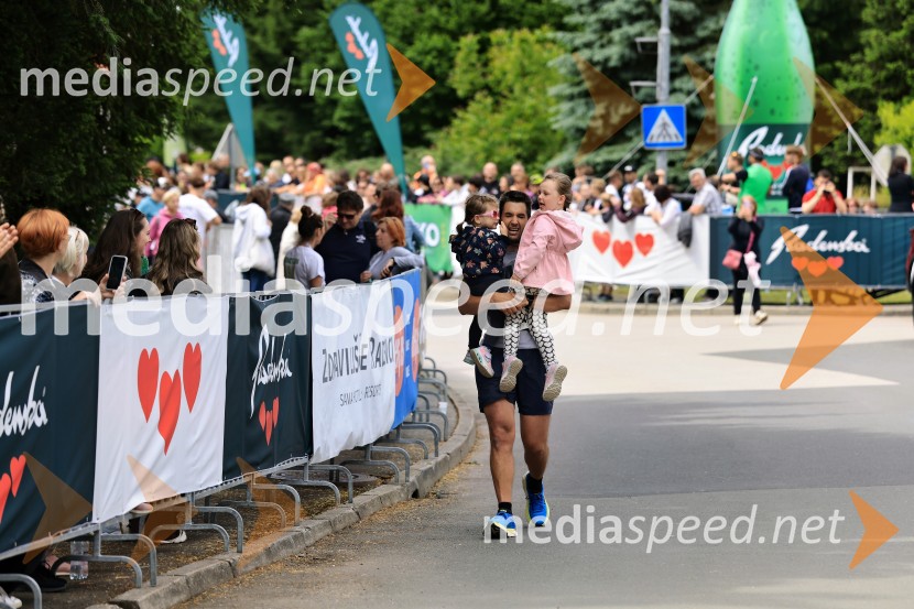 43. Maraton Treh src - tek