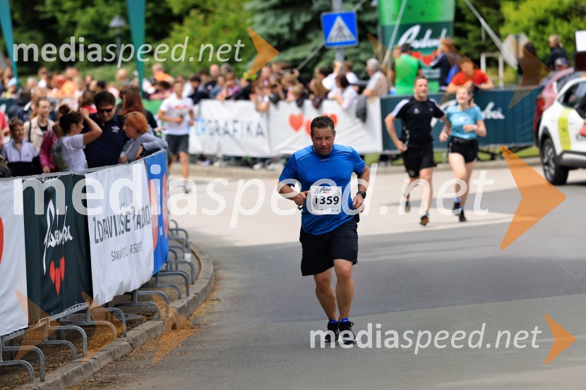 43. Maraton Treh src - tek