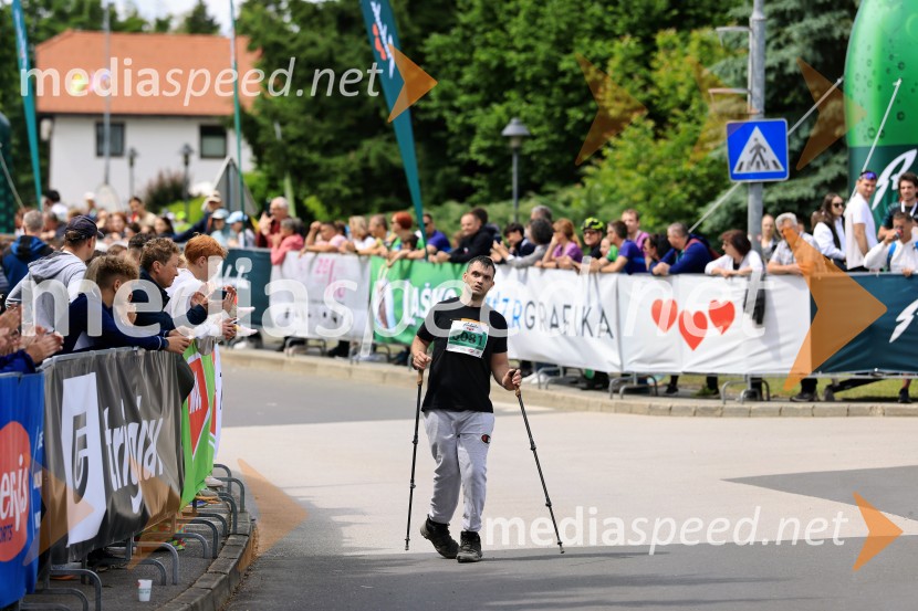 43. Maraton Treh src - tek