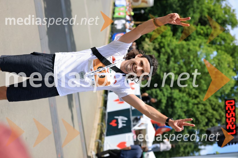 43. Maraton Treh src - tek