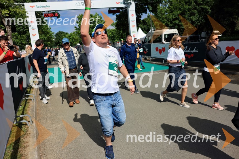 43. Maraton Treh src - tek