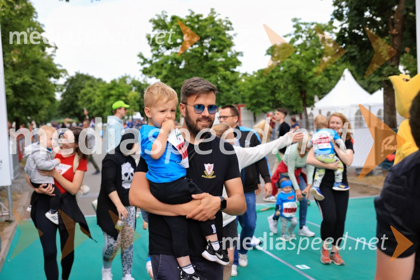 43. Maraton Treh src - tek