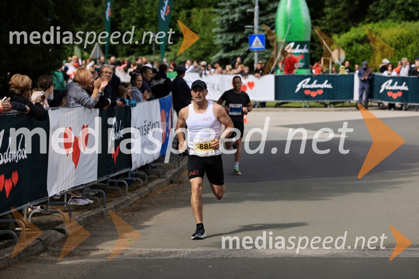 43. Maraton Treh src - tek