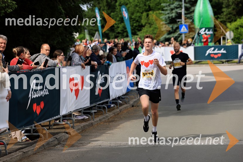43. Maraton Treh src - tek