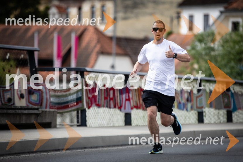 43. Maraton Treh src - tek