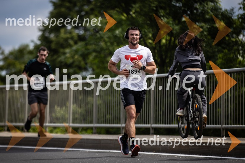 43. Maraton Treh src - tek