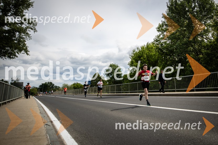 43. Maraton Treh src - tek