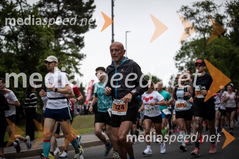 43. Maraton Treh src - tek