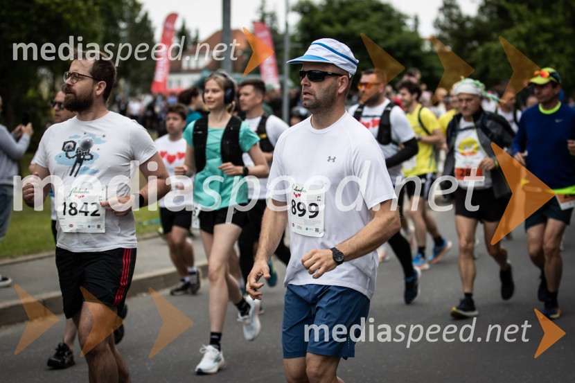 43. Maraton Treh src - tek