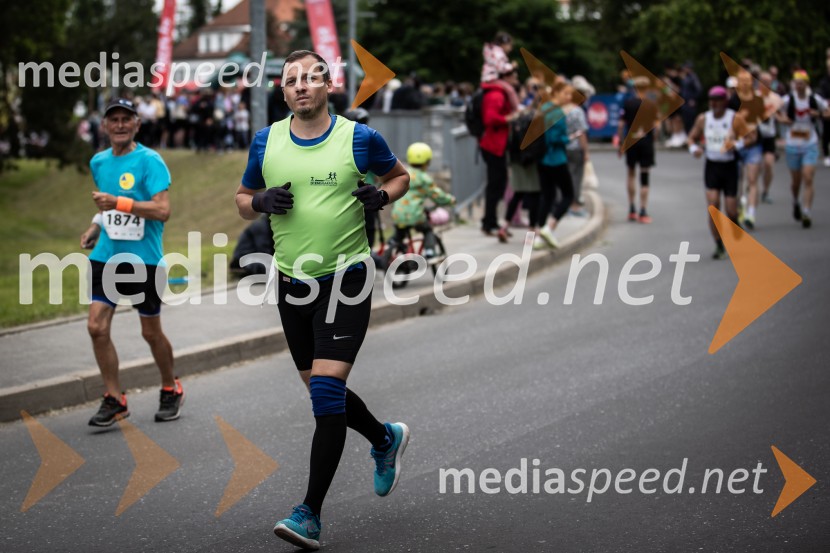 43. Maraton Treh src - tek