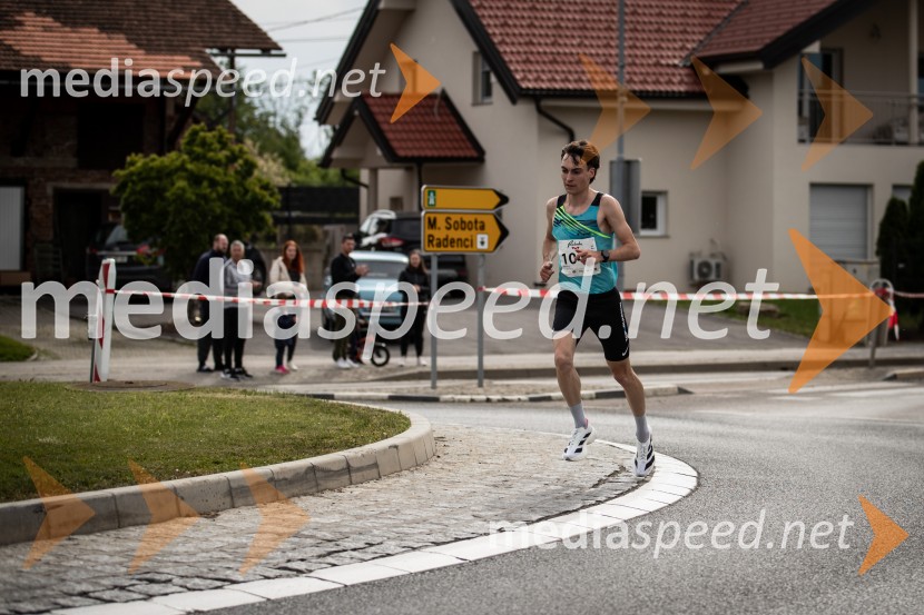 43. Maraton Treh src - tek