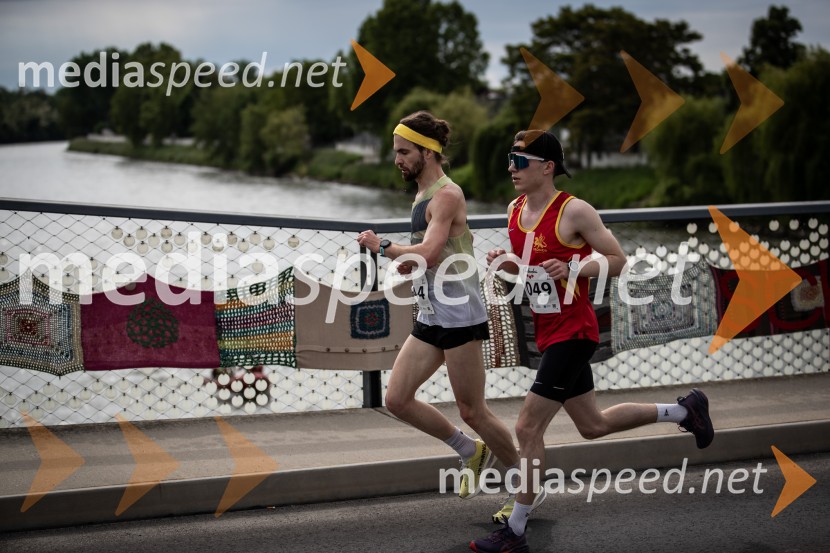 43. Maraton Treh src - tek