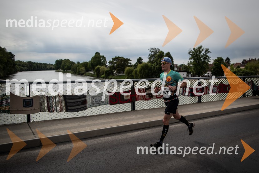 43. Maraton Treh src - tek