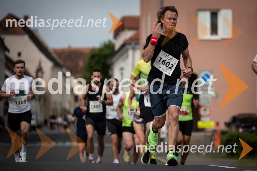43. Maraton Treh src - tek