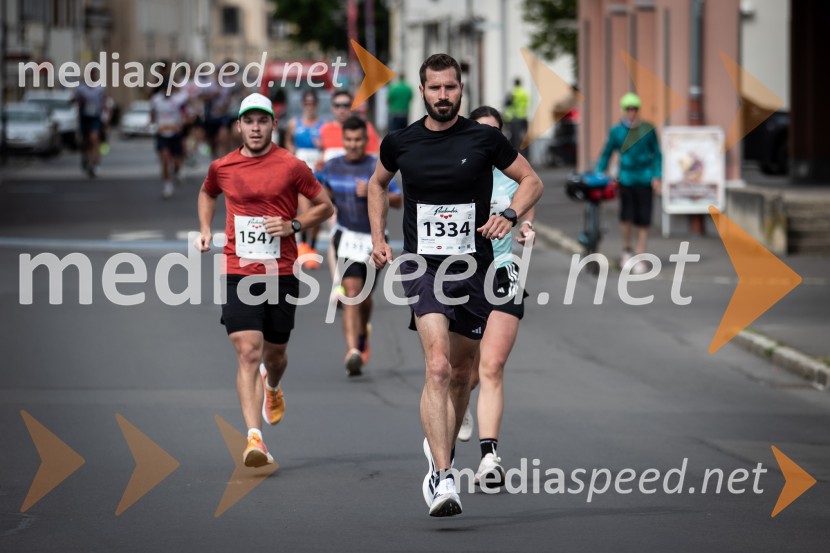 43. Maraton Treh src - tek