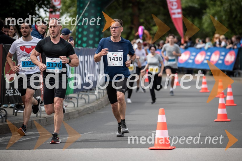43. Maraton Treh src - tek