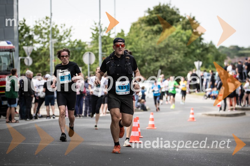 43. Maraton Treh src - tek
