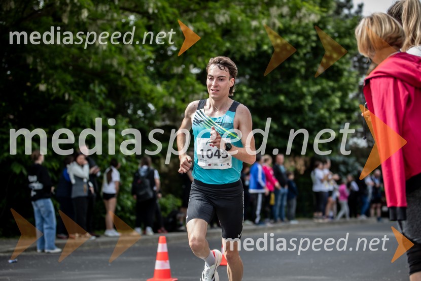 43. Maraton Treh src - tek