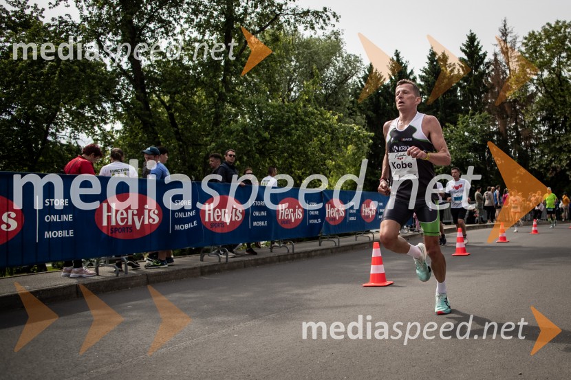 43. Maraton Treh src - tek