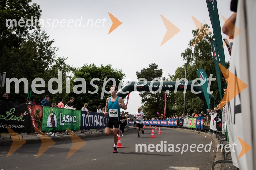 43. Maraton Treh src - tek