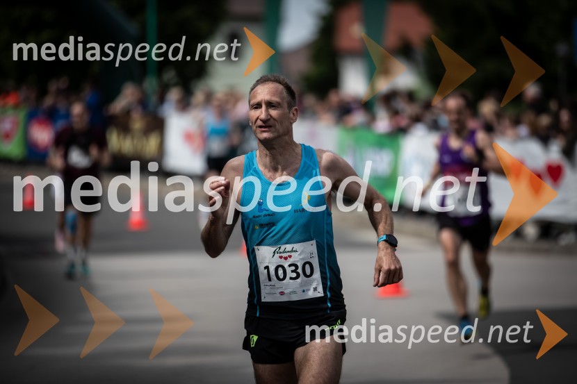 43. Maraton Treh src - tek