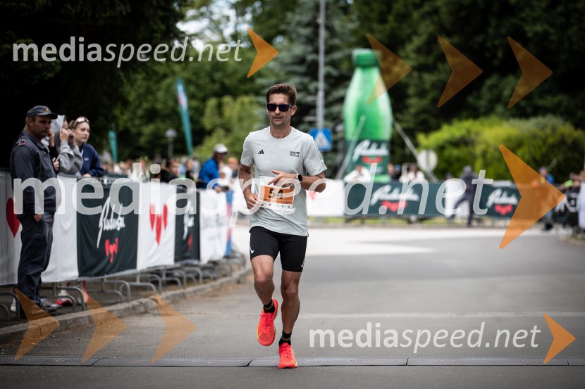 43. Maraton Treh src - tek