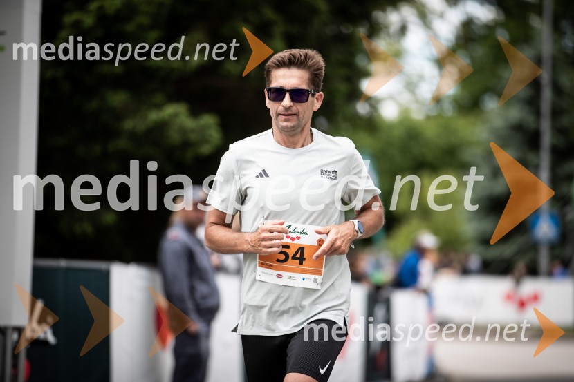 43. Maraton Treh src - tek