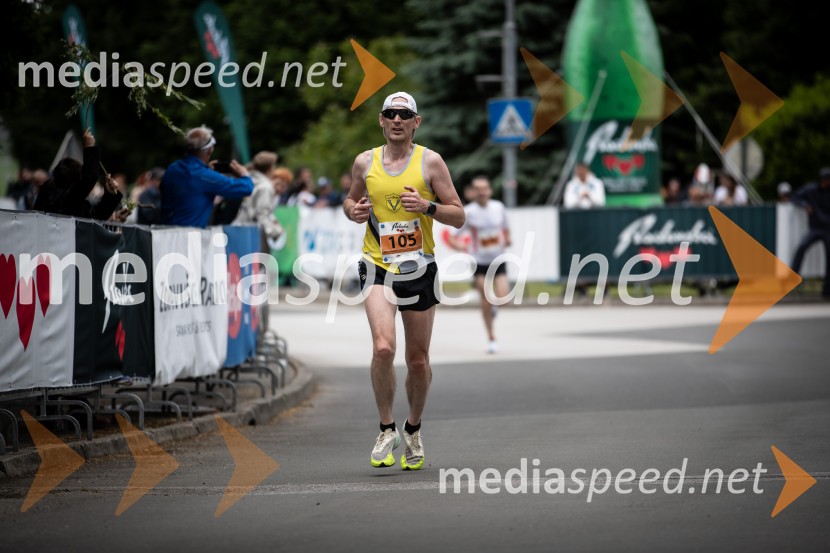 43. Maraton Treh src - tek