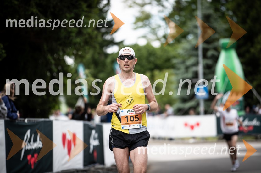 43. Maraton Treh src - tek