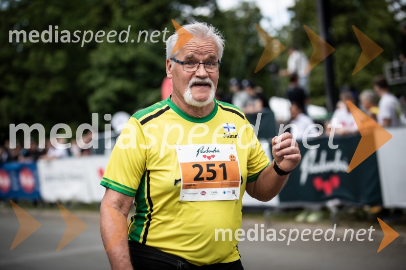 43. Maraton Treh src - tek