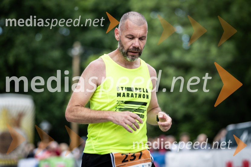 43. Maraton Treh src - tek