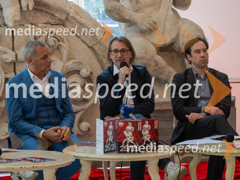  Danilo Rošker, direktor SNG Maribor;  Aleksandar  Popovski, režiser, umetniški direktor Drame SNG Maribor;  Simon Krečič, umetniški direktor Opere SNG MariborSNG Maribor predstavil repertoar sezone 2025/2026