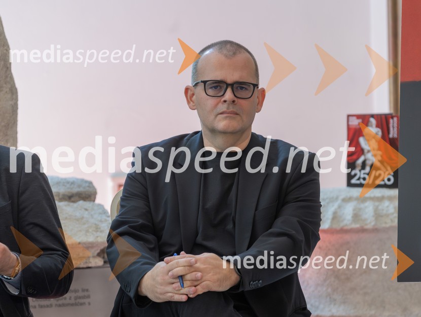  Alan Kavčič, predstavnik za odnose z javnostmi SNG MariborSNG Maribor predstavil repertoar sezone 2025/2026