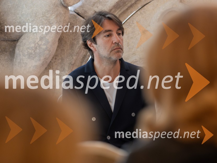  Edward Clug, umetniški direktor, Balet SNG MariborSNG Maribor predstavil repertoar sezone 2025/2026